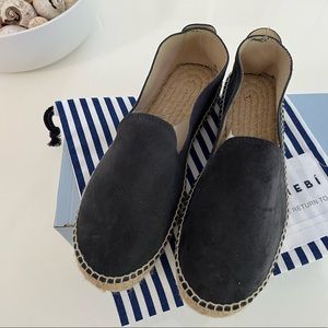 Manebi Hamptons suede espadrilles in Patriot Blue. Size 43. Mens. Unworn.